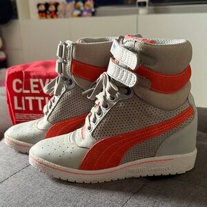 Puma Sky Wedge women’s sneakers size 6